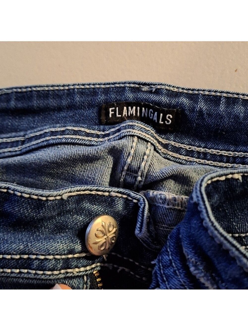 Flamingos Blue Jeans Extra Large Distressed - Picture 8 of 9